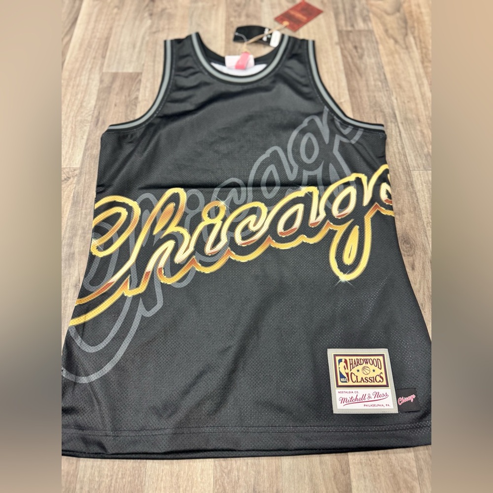 Men's‎ Mitchell & Ness Black NBA Chicago Bulls Big Face Size Small MSRP $75 NWT